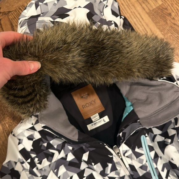 Roxy Ski Snowboard jacket coat LG black & white - worn once! - Picture 8 of 14